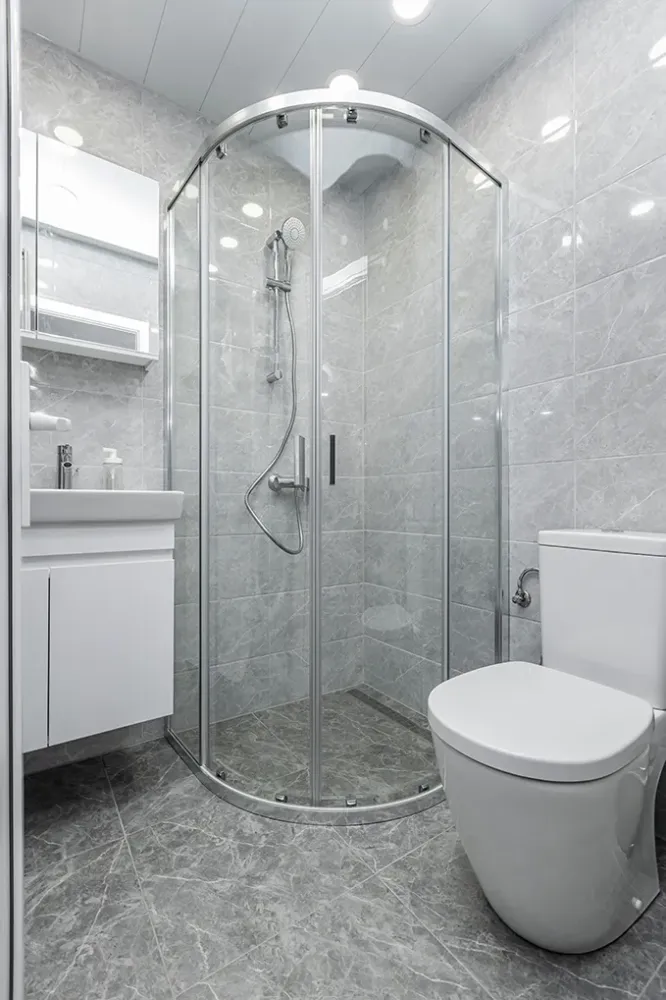 Toilettes après